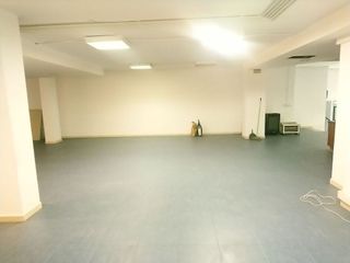 Local comercial en alquiler en Centre en Castelldefels