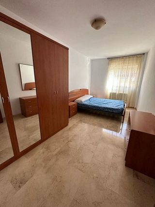 Piso en alquiler en Linares