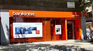 Local comercial en alquiler en Pueblo Nuevo en Madrid