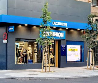 Local comercial en alquiler en Pueblo Nuevo en Madrid
