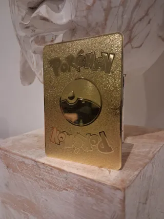 Carta Pokémon Charizard VMAX 074/073