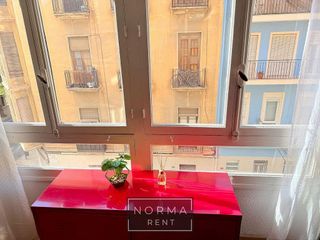 Piso en alquiler en Mercado en Alicante
