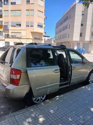 KIA Carnival 2010
