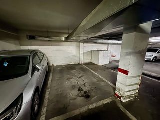 Garaje en venta en Moscardó en Madrid