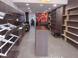 Local comercial en alquiler en Laviada en Gijón