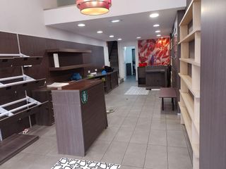 Local comercial en alquiler en Laviada en Gijón