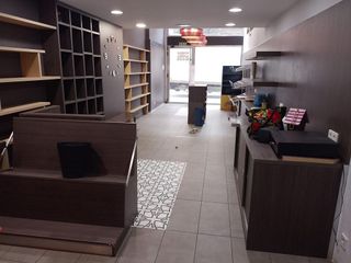 Local comercial en alquiler en Laviada en Gijón