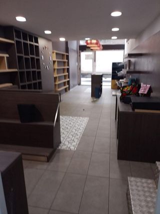 Local comercial en alquiler en Laviada en Gijón