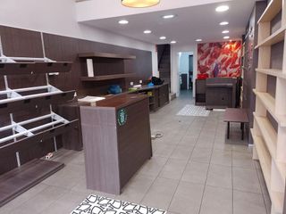 Local comercial en alquiler en Laviada en Gijón