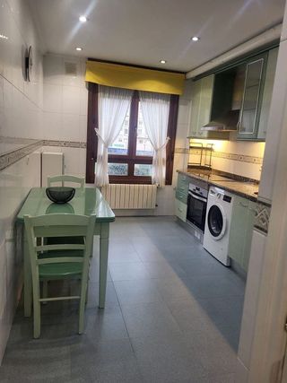 Piso en alquiler en El Llano en Gijón