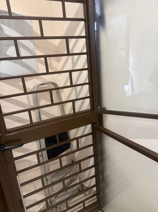 Puerta seguridad con 2 ventanas cristal
