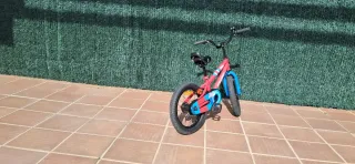 Bicicleta infantil roja It's Magical