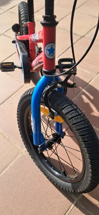 Bicicleta infantil roja It's Magical