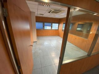 Oficina en venta en Aizoáin en Berrioplano