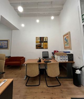 Local comercial en alquiler en Arenal en Sevilla