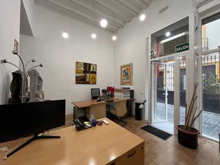 Local comercial en alquiler en Arenal en Sevilla