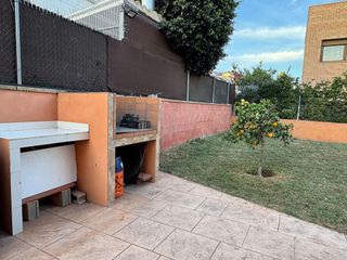 Chalet en venta en Parque de la Bombilla-Pla de Rascanya en Llíria