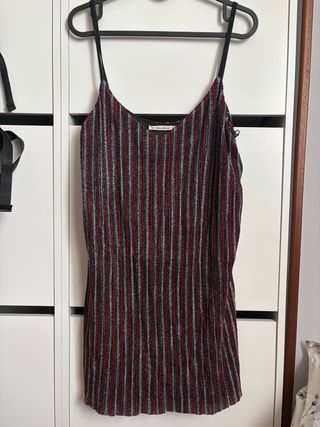 Vestido mini metalizado Pull & Bear Talla S