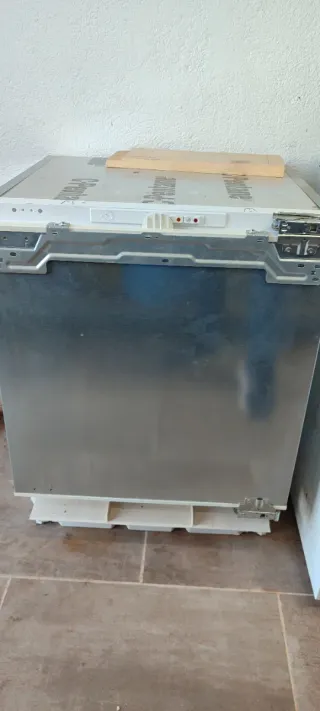 Congelador vertical Samsung 82cm