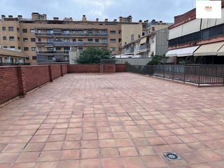 Local comercial en venta en La Roureda en Viladecans
