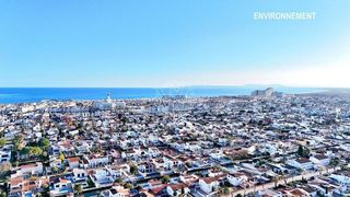 Garaje en venta en Empuriabrava en Castelló d´Empúries