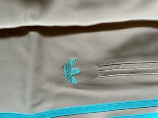 Pantalón Adidas Firebird Beige/Turquesa
