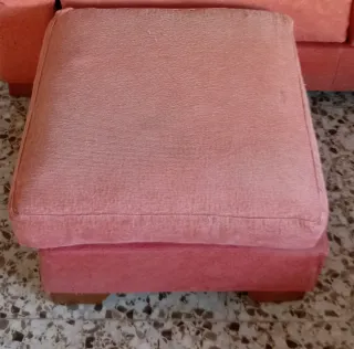 Reposapiés de salón.