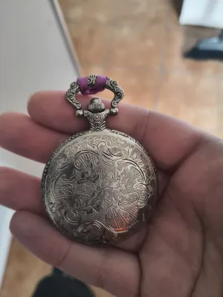 Orologio da tasca vintage con nastro viola