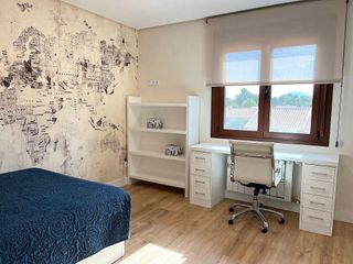 Chalet en alquiler en Cobisa