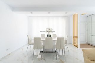 Casa adosada en venta en Nueva Torrevieja - Aguas Nuevas en Torrevieja