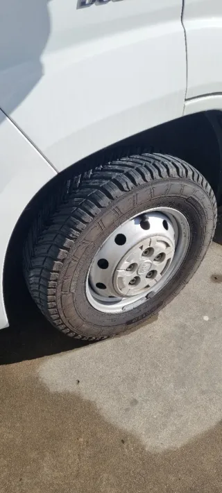 Autocaravana capuchina sun living