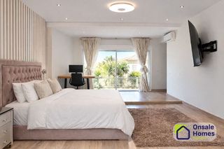Chalet en alquiler en Las Cancelas - Valdeolletas en Marbella