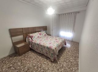 Piso en alquiler en Sector V en Elche