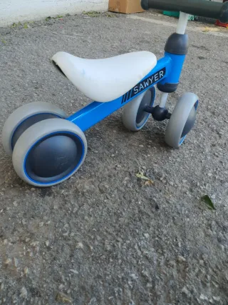 Bicicleta de aprendizaje Sawyer azul