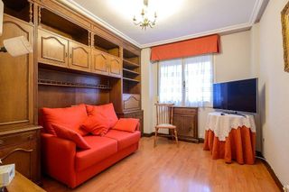 Piso en alquiler en Centro en Gijón