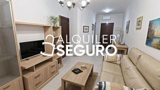 Piso en alquiler en Cruz Roja en Sevilla