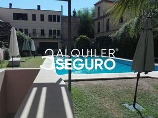 Piso en alquiler en Cruz Roja en Sevilla