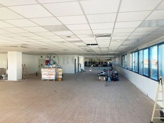 Oficina en alquiler en Tres Olivos - Valverde en Madrid