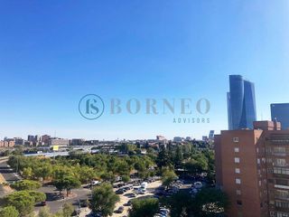 Oficina en alquiler en Tres Olivos - Valverde en Madrid