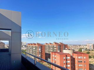 Oficina en alquiler en Tres Olivos - Valverde en Madrid