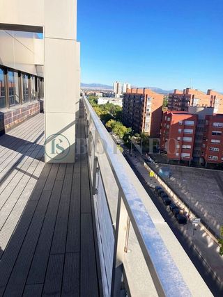 Oficina en alquiler en Tres Olivos - Valverde en Madrid