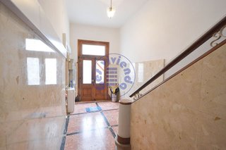 Edificio en venta en Celanova