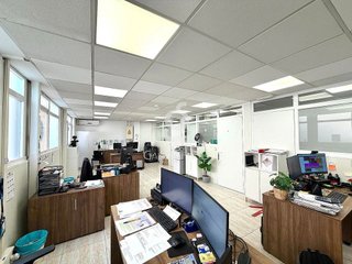 Oficina en venta en Almeda - El Corte Inglés en Cornellà de Llobregat