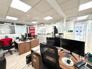 Oficina en venta en Almeda - El Corte Inglés en Cornellà de Llobregat