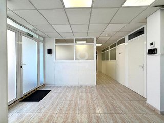 Oficina en venta en Almeda - El Corte Inglés en Cornellà de Llobregat