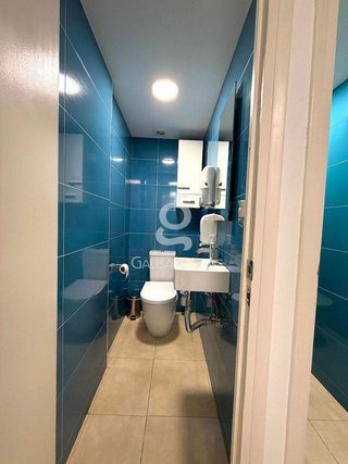 Oficina en venta en Almeda - El Corte Inglés en Cornellà de Llobregat