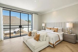 Chalet en alquiler en Los Naranjos - Las Brisas en Marbella