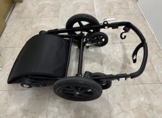 Carrito Bugaboo Camaleon3 con 2años de garantīa