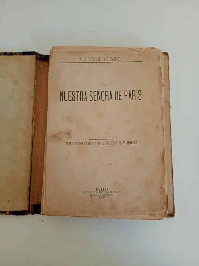Libro Nuestra Señora de París.