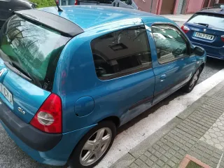 Renault Clio 2004